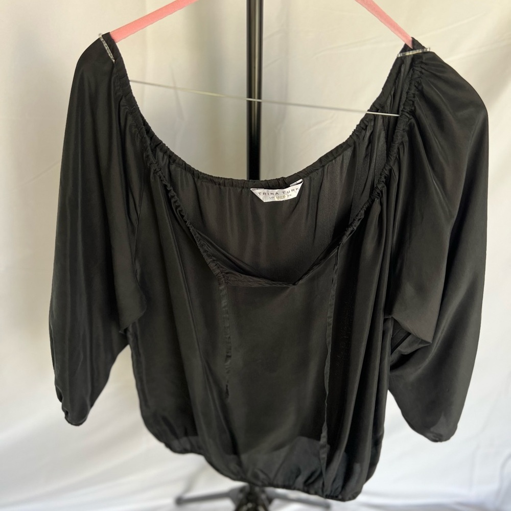 Trina Turk 100% silk Blouse